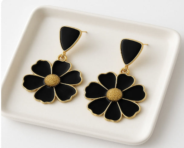 Beautiful Black flower Dangler