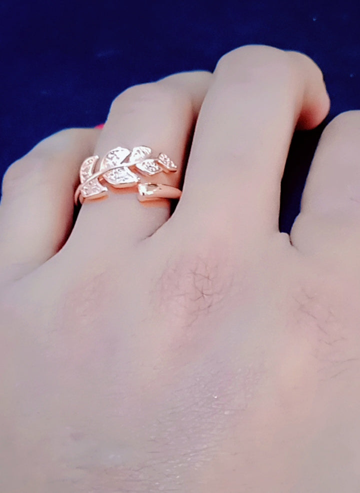 Beautiful Finger leaf Ring