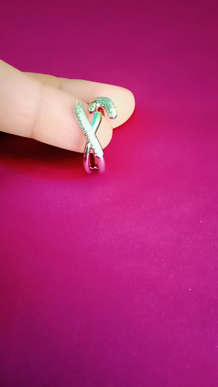 Beautiful Criss cross Engagement Ring